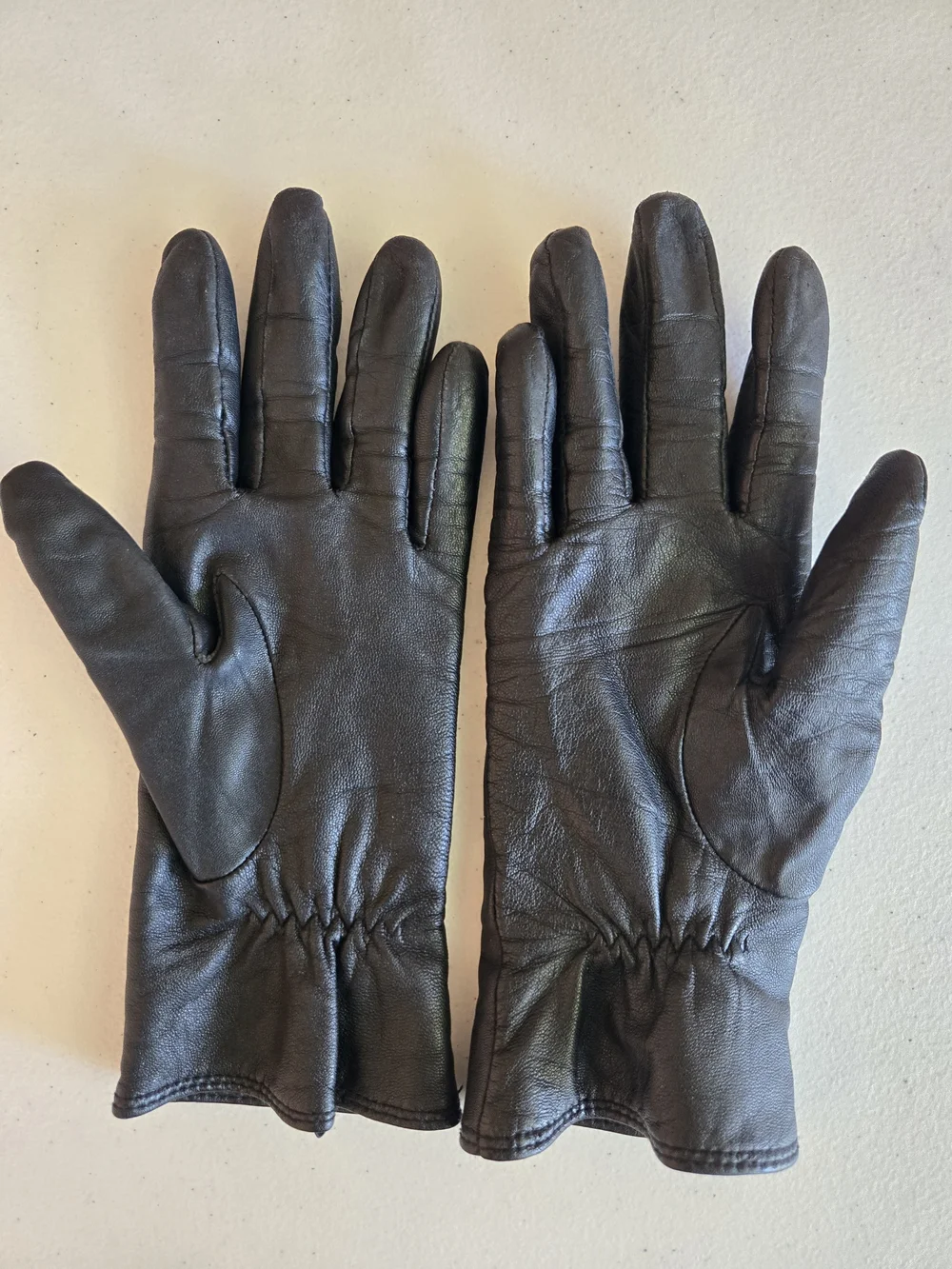 The Unbranded Brand elegant black